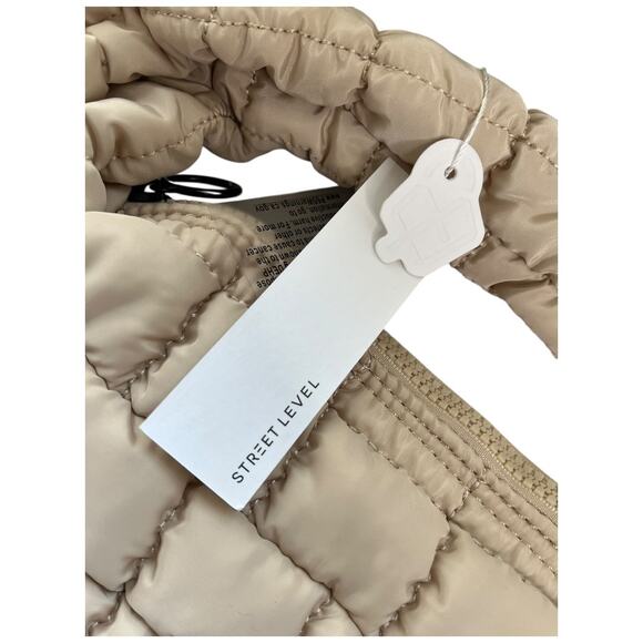 Street Level Cleo Ivory large quilted nylon puffer tote bag NWT & dust bag - Picture 4 of 10